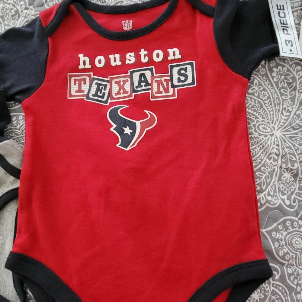 NFL team apparel